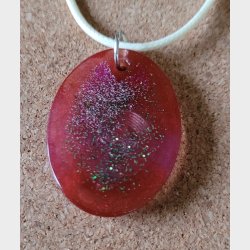 Yvonnes vedh�ng med NFC-chip