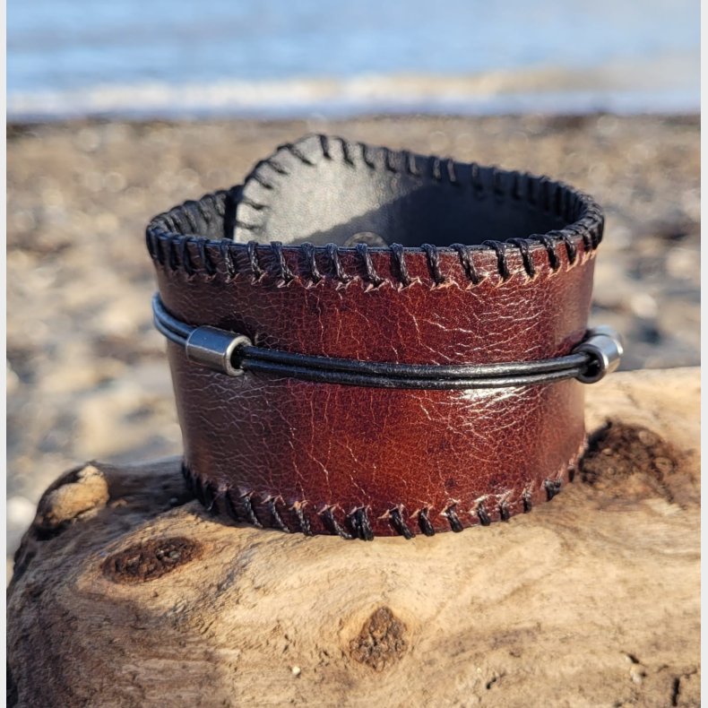 armb�nde May-Britt 19 cm omfang lavet af lammeskind og gedeskind