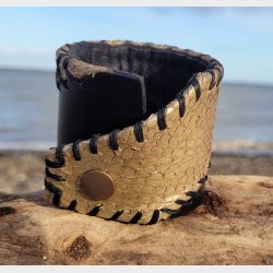 armb�nde May-Britt  17,5 cm omfang, Lakseskind p� vegetabilsk garvet l�der og lamme-nappa