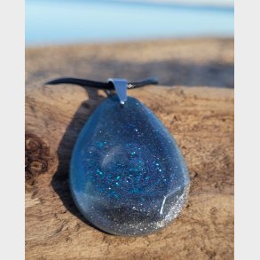 Yvonnes vedh�ng med NFC-chip