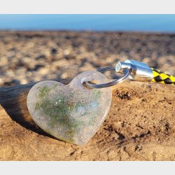 Yvonnes n�glering med NFC-chip