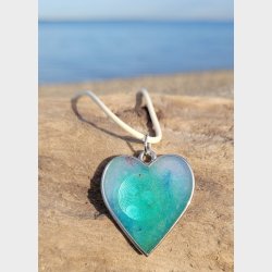 Yvonnes vedh�ng med NFC-chip